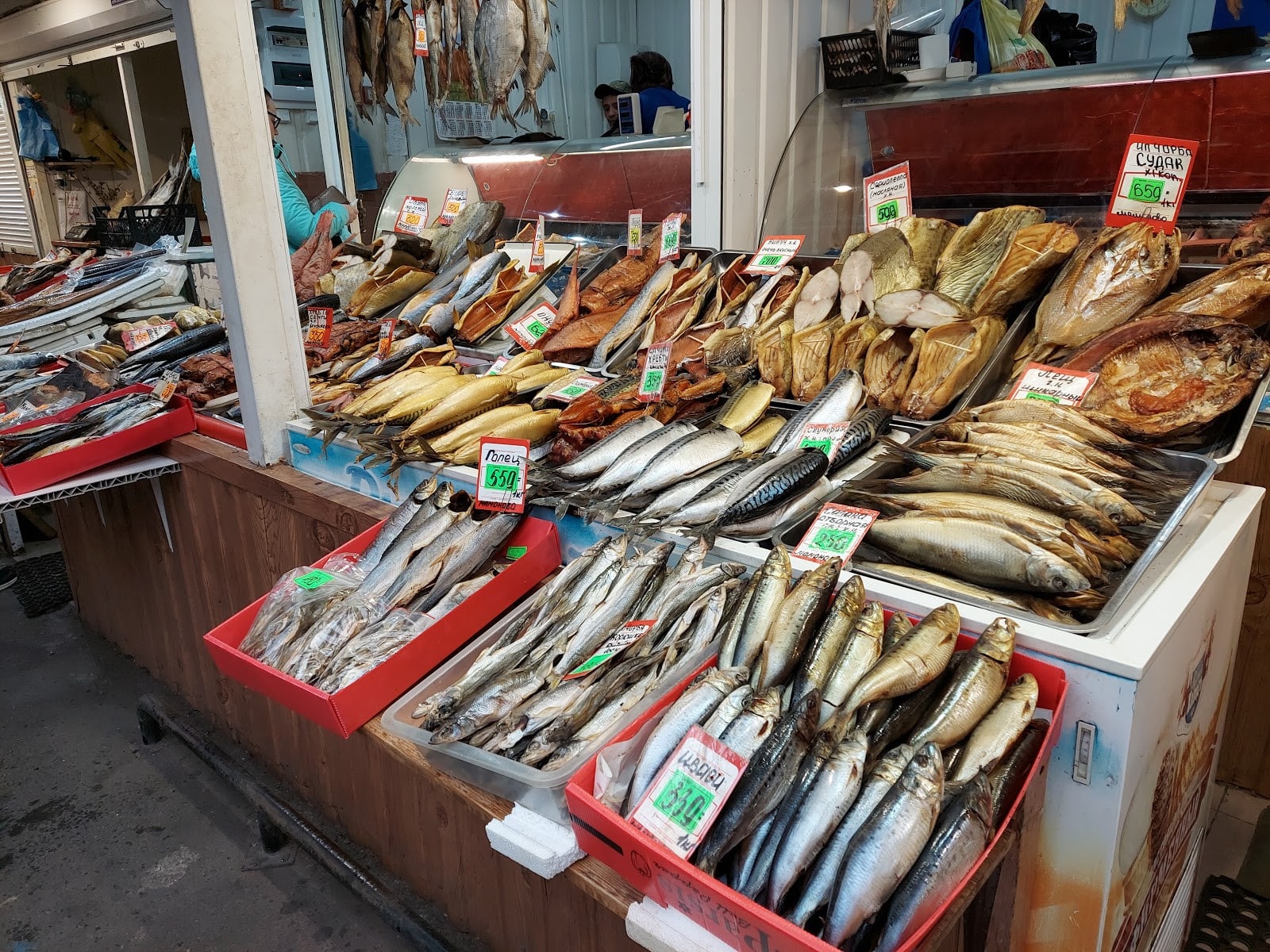 Где пробовать и покупать: лучшие рынки, магазины и пивные заведения