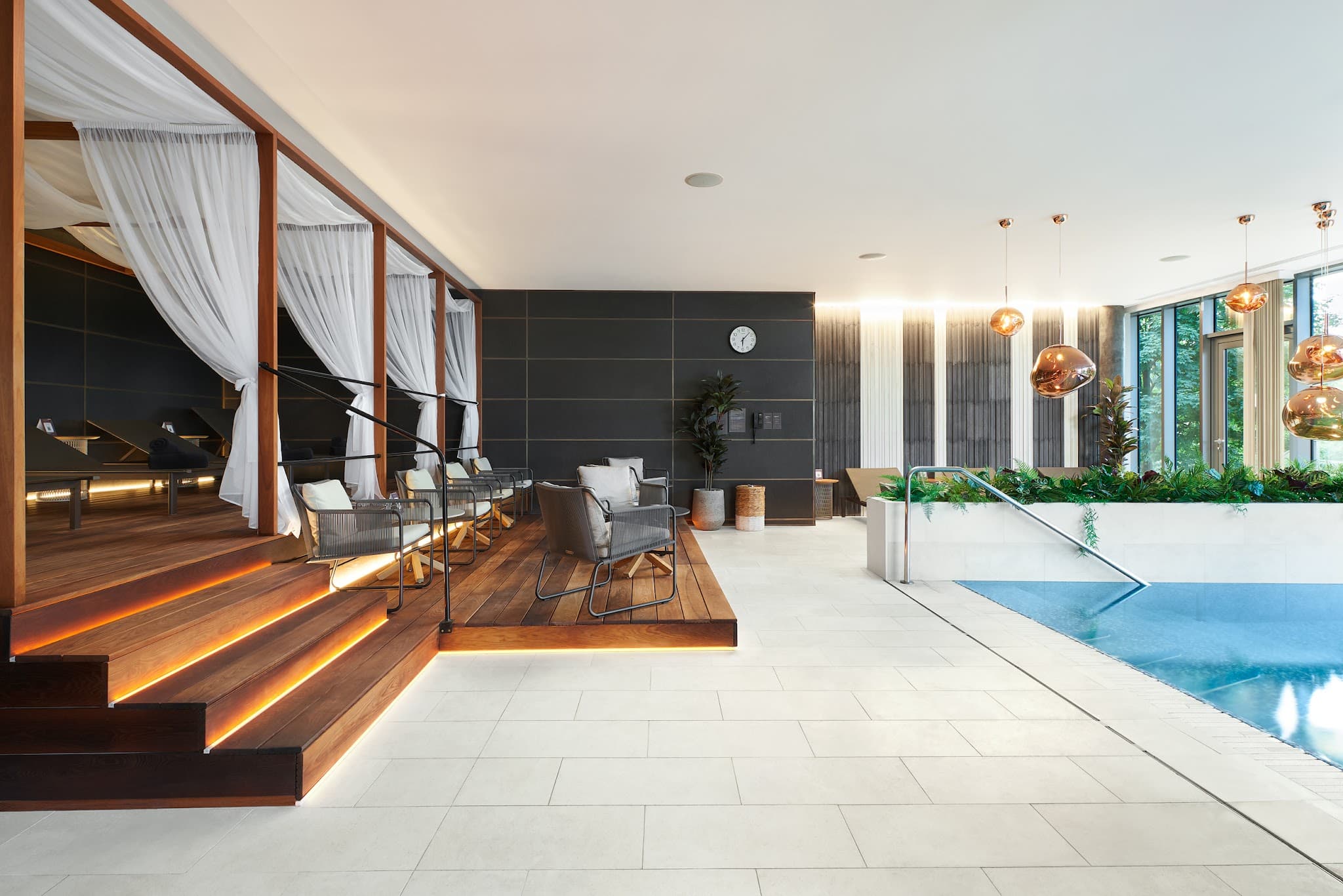 Crystal House Suite Hotel & Spa